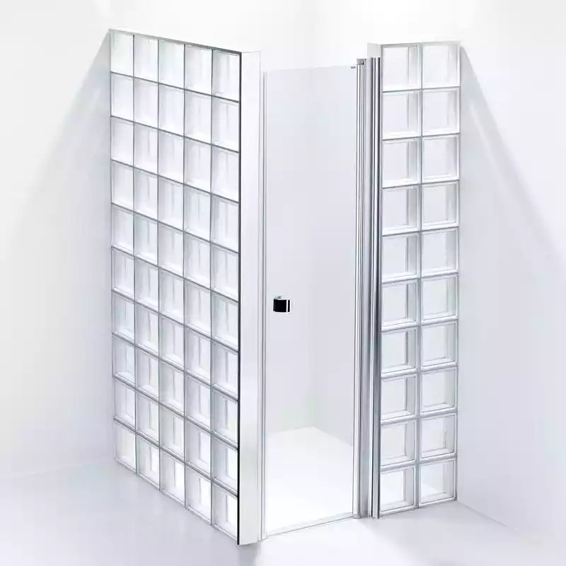 Kiruna: Glasblock med duschdörrar och profiler.