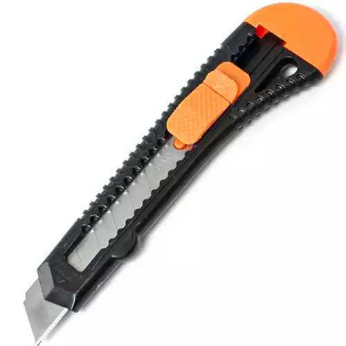 Brytbladskniv Brytbladskniv av plast. Inklusive 1 st 18 mm brytblad